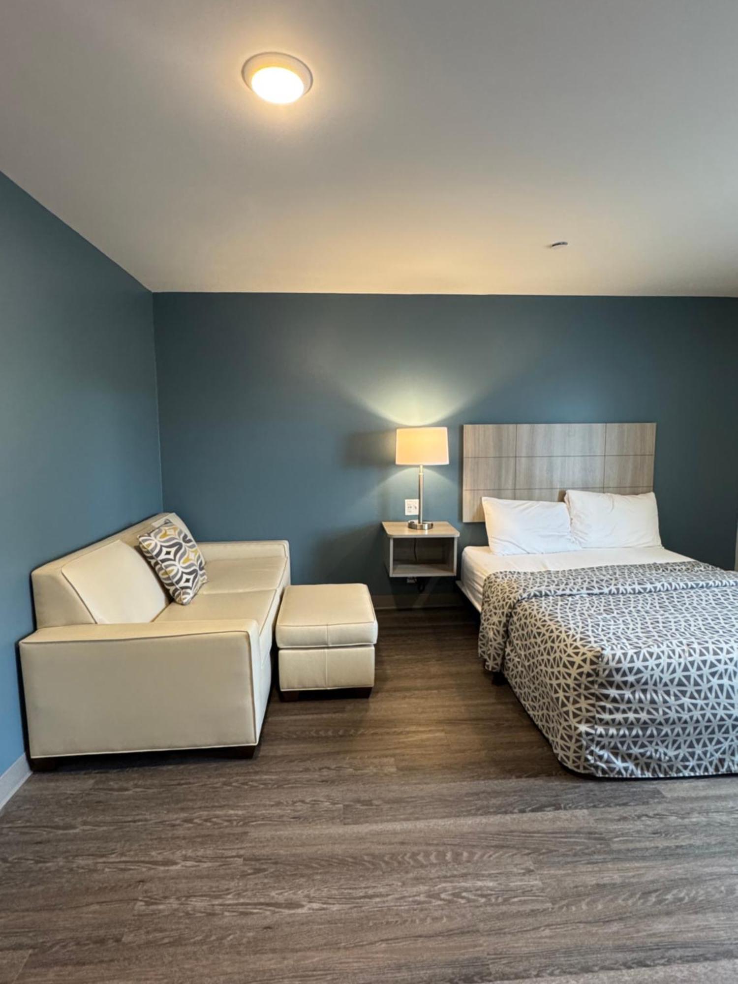 Woodspring Suites Knoxville - Cedar Bluff Exterior photo