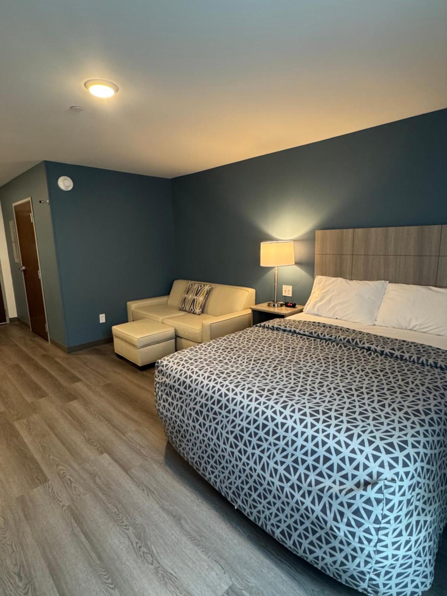 Woodspring Suites Knoxville - Cedar Bluff Exterior photo
