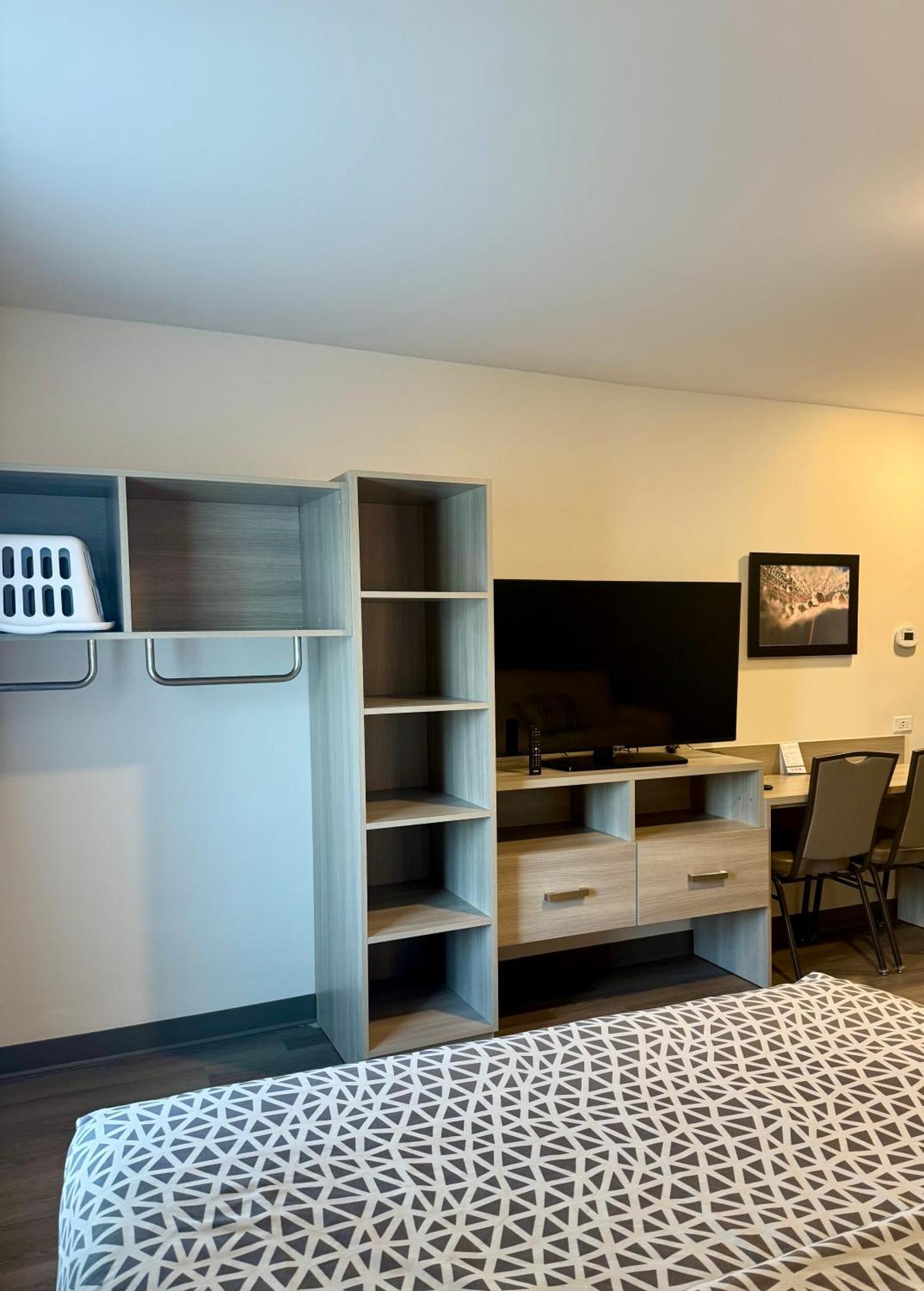Woodspring Suites Knoxville - Cedar Bluff Exterior photo